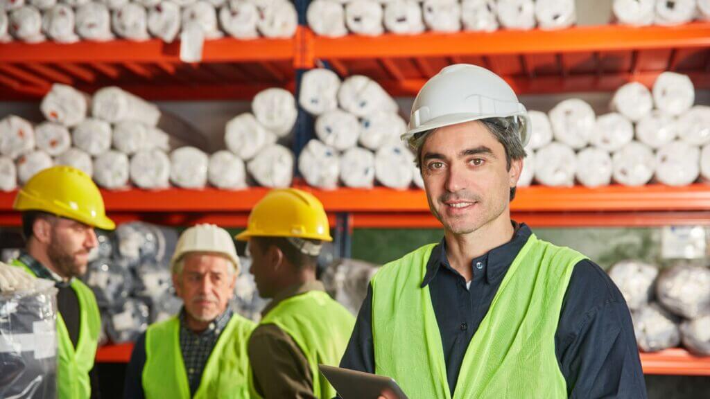 anyagelőkészítő-anyagmozgató-jászfényszaru