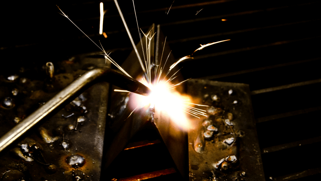 forrasztó munka Jászberényben